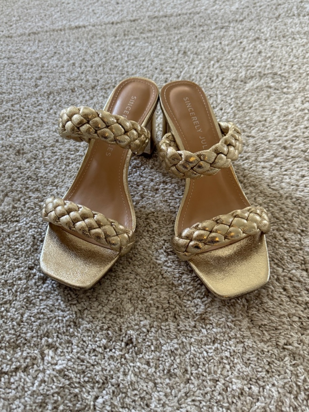 Sincerely Jules Gold Braided Block Heel Sandal SZ 9